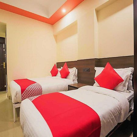 אמריצר Hotel Anand מראה חיצוני תמונה