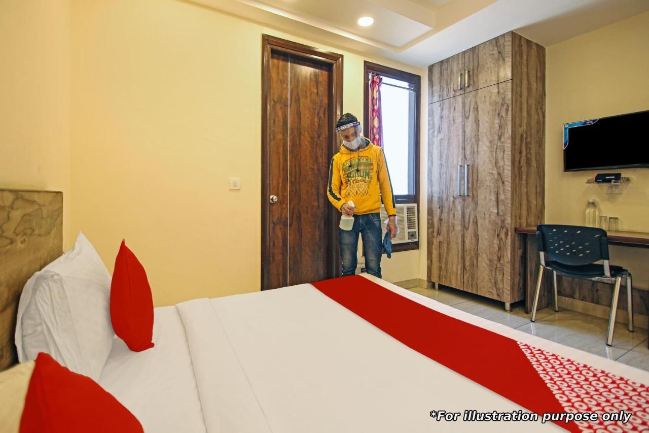 אמריצר Hotel Anand מראה חיצוני תמונה
