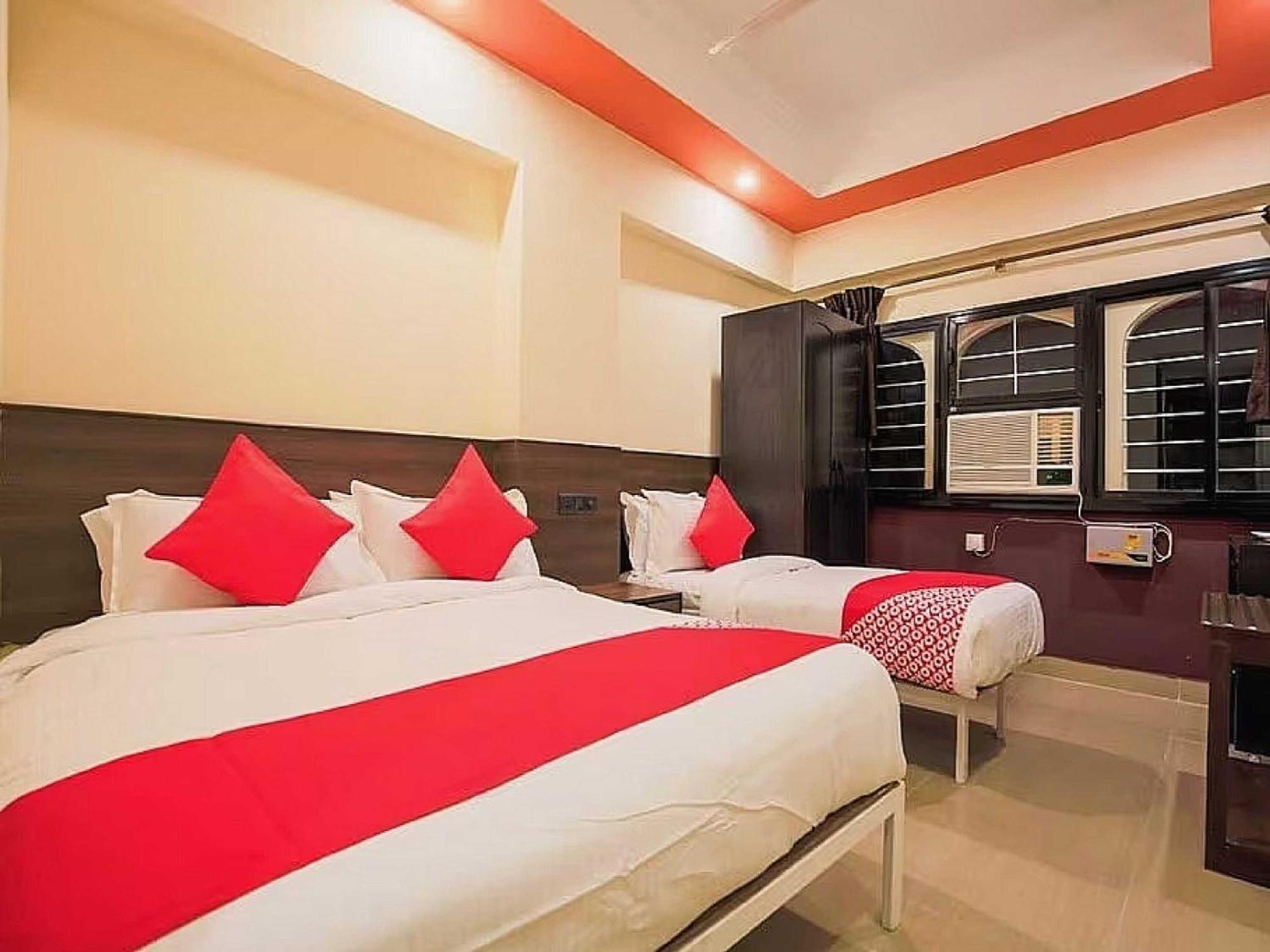 אמריצר Hotel Anand מראה חיצוני תמונה