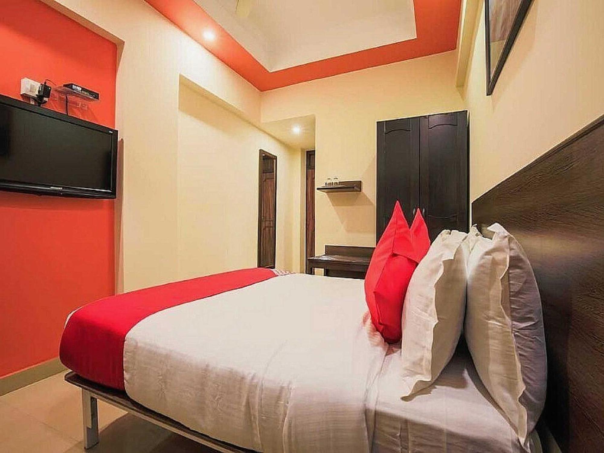 אמריצר Hotel Anand מראה חיצוני תמונה