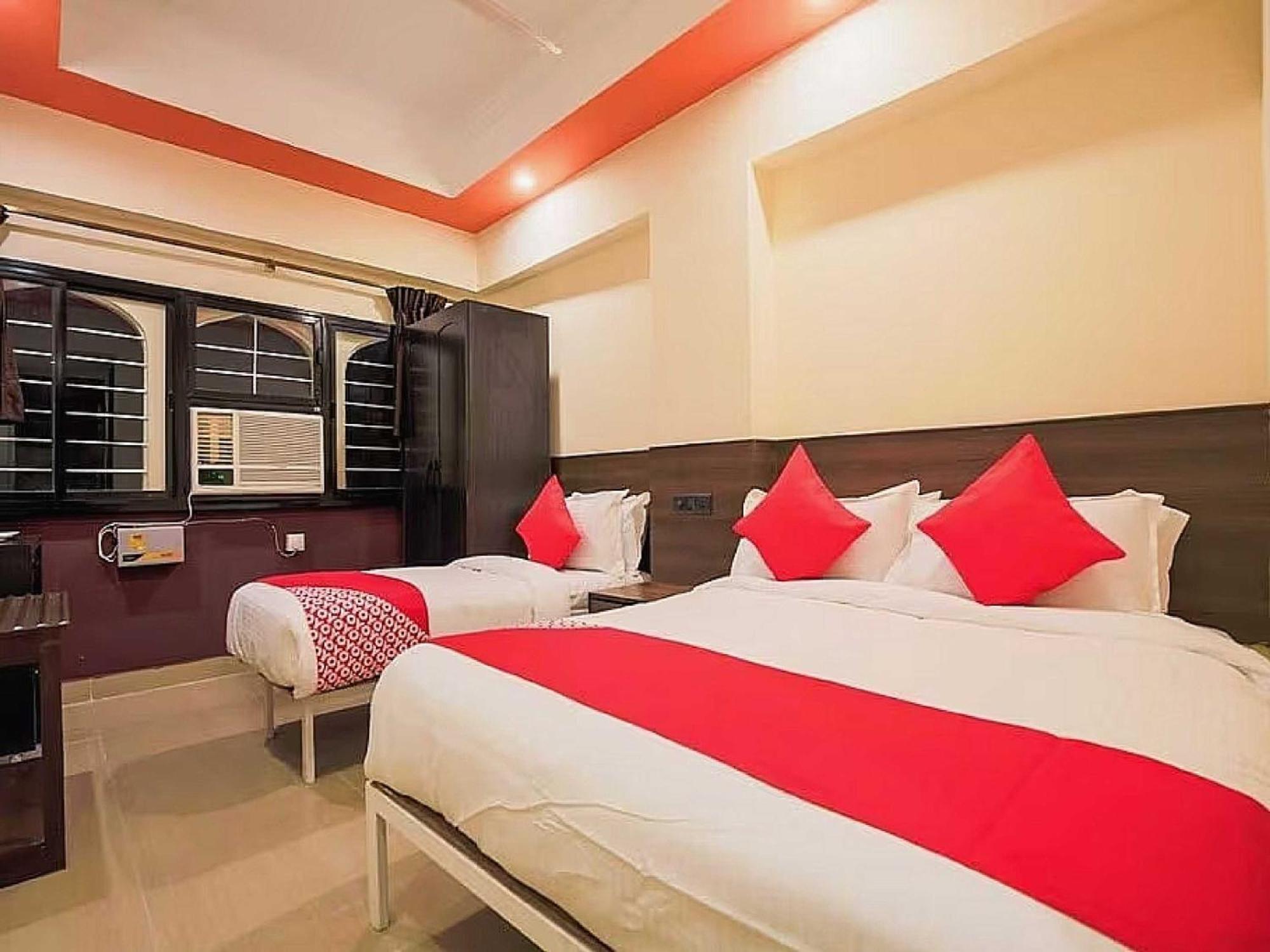 אמריצר Hotel Anand מראה חיצוני תמונה